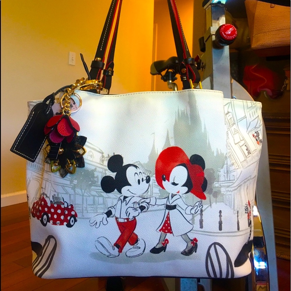 Very RARE Disney Dooney & Bourke Minnie Cafe Valentine Flynn collector bag EUC